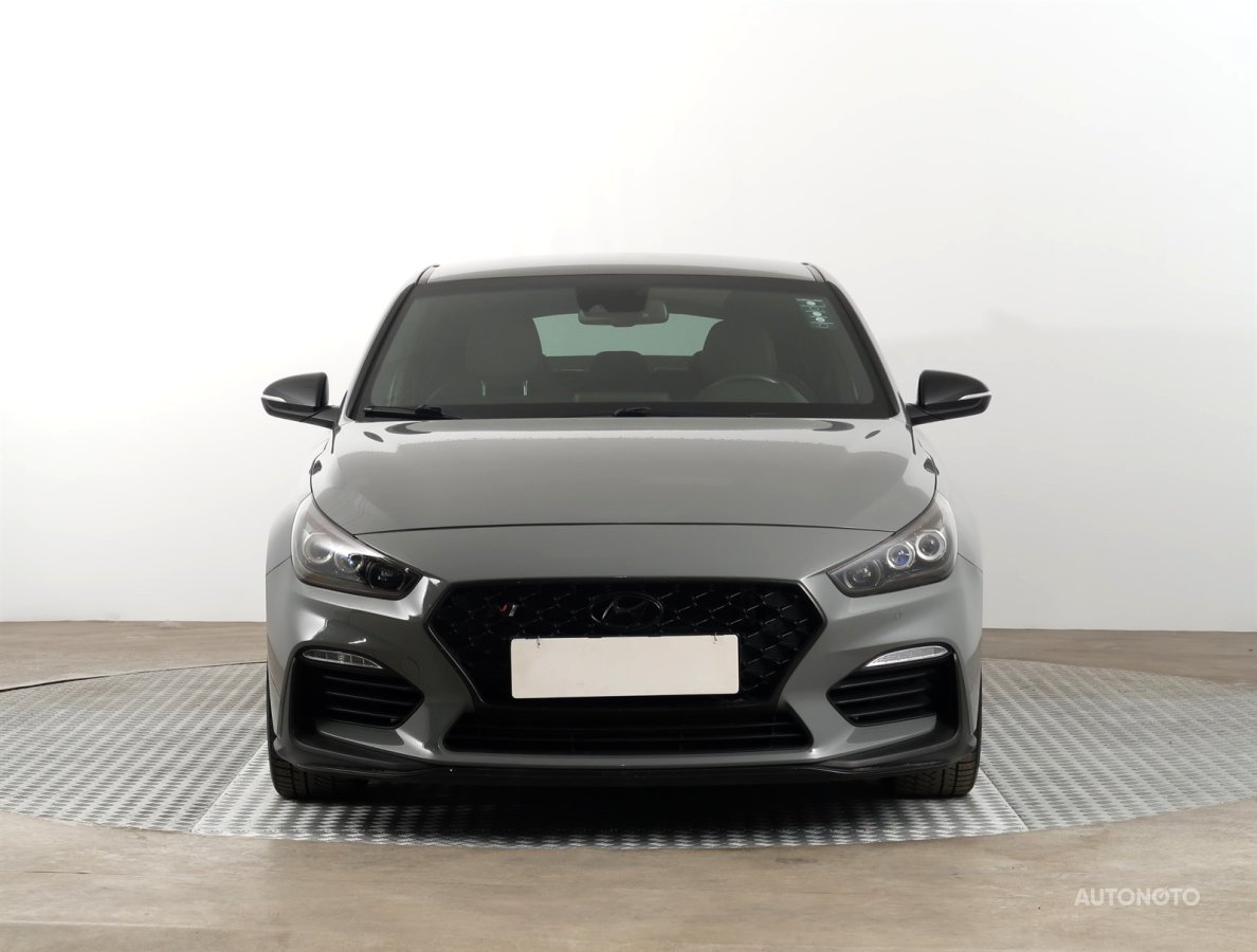 Hyundai i30 Fastback, 2019 - pohled č. 2