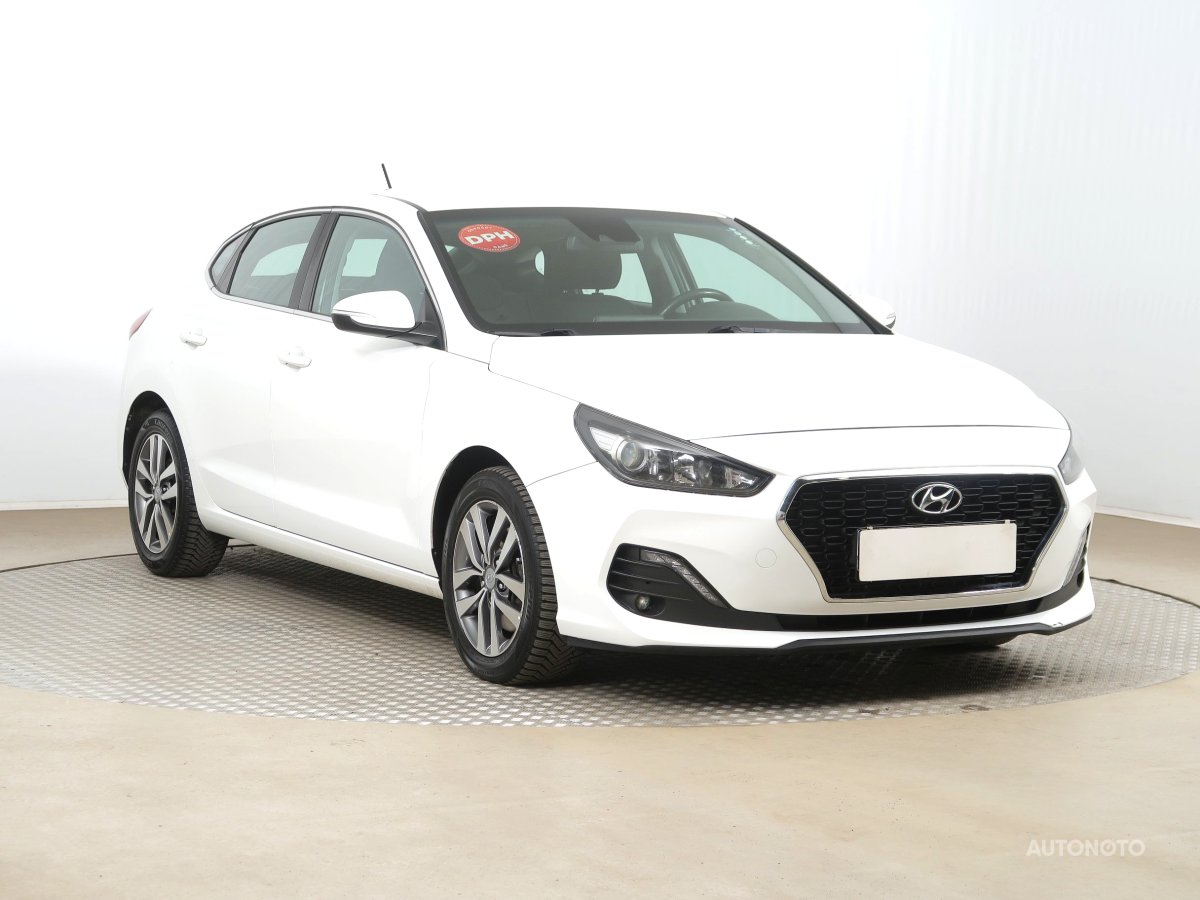 Hyundai i30 Fastback, 2019 - pohled č. 1