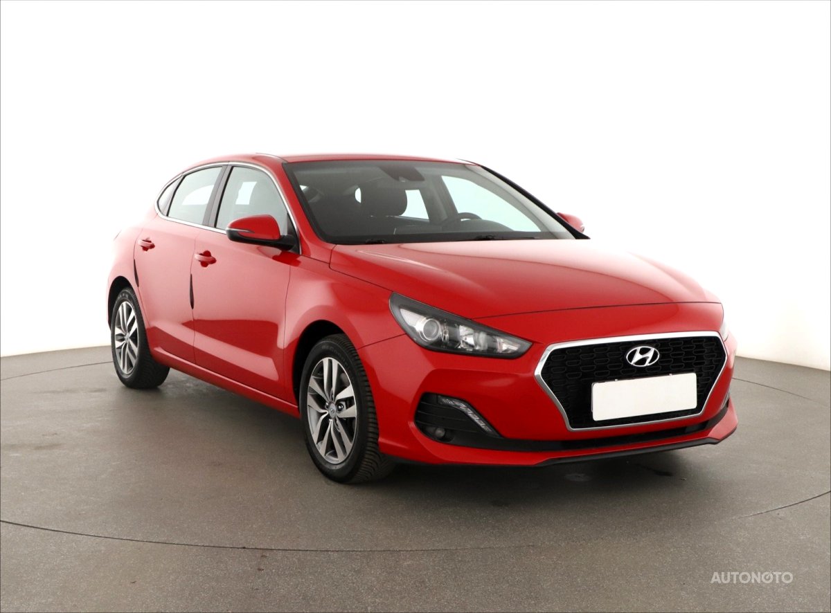 Hyundai i30 Fastback, 2020 - celkový pohled