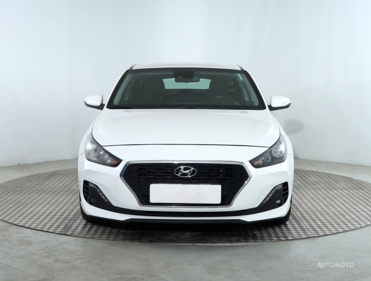 Hyundai i30 Fastback, 2018 - pohled č. 2