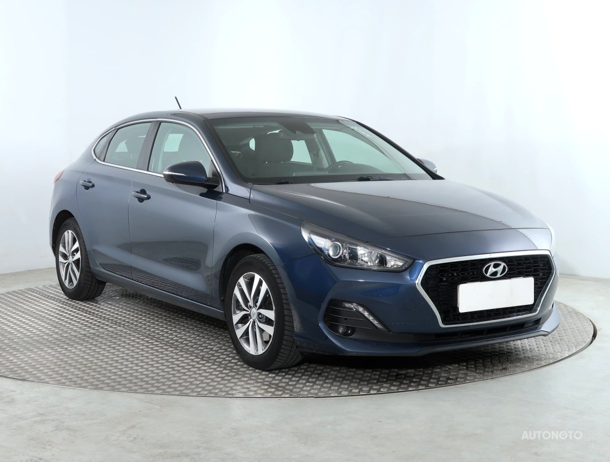 Hyundai i30 Fastback, 2018 - celkový pohled