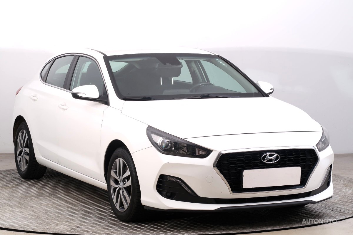 Hyundai i30 Fastback, 2019 - celkový pohled
