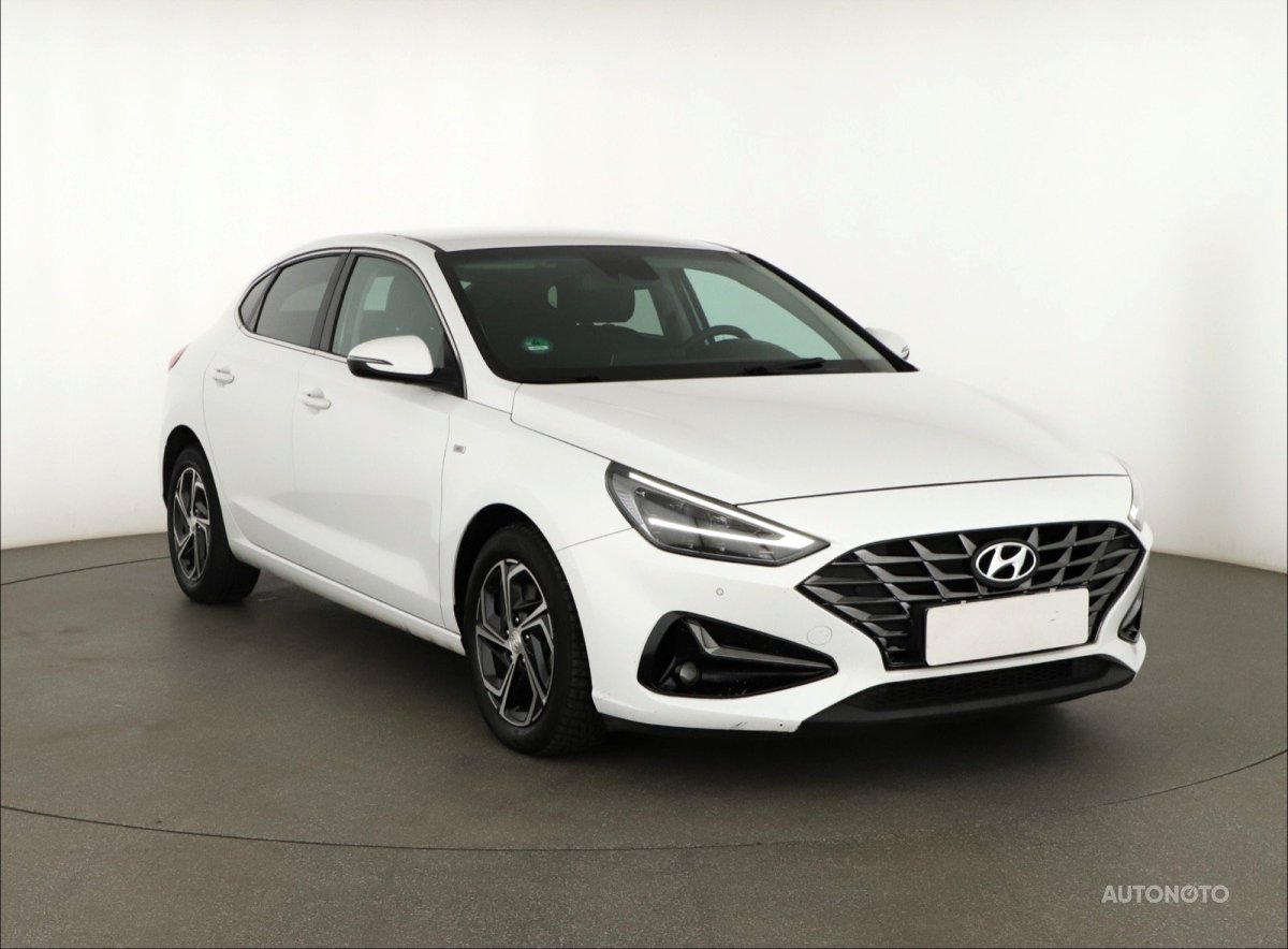 Hyundai i30 Fastback, 2020 - pohled č. 1