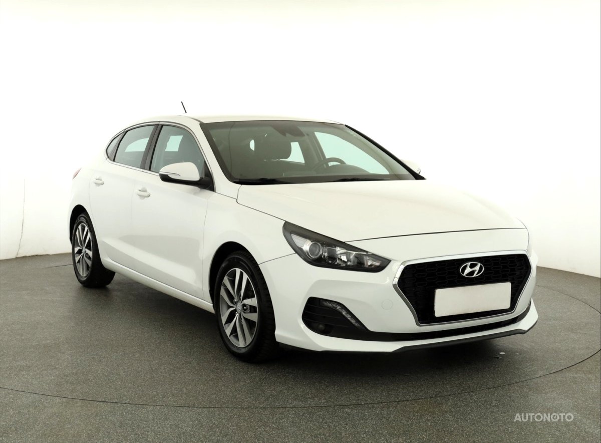 Hyundai i30 Fastback, 2018 - pohled č. 1