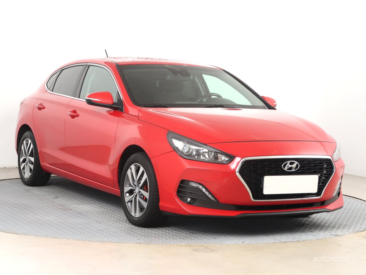 Hyundai i30 Fastback, 2018 - pohled č. 1