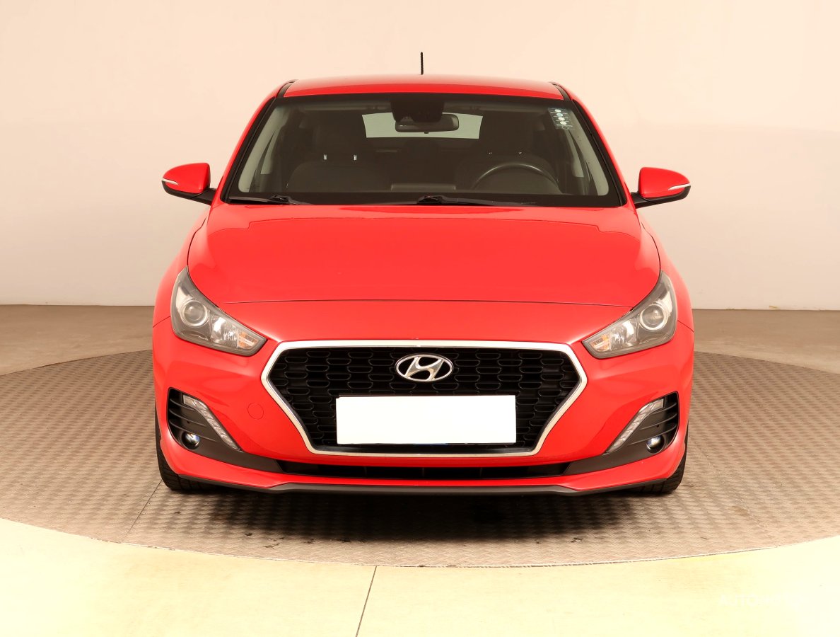 Hyundai i30 Fastback, 2018 - pohled č. 2