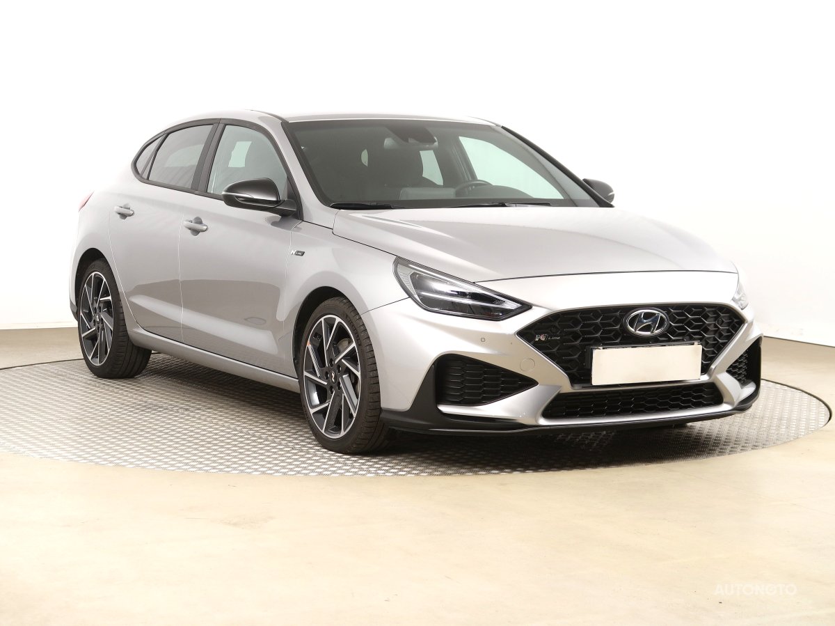 Hyundai i30 Fastback, 2023 - pohled č. 1