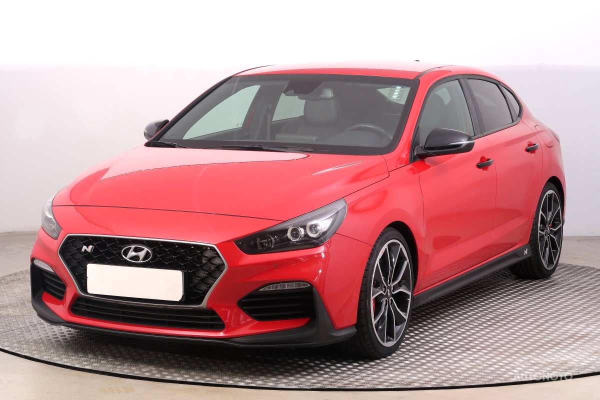 Hyundai i30 Fastback, 2020 - pohled č. 3