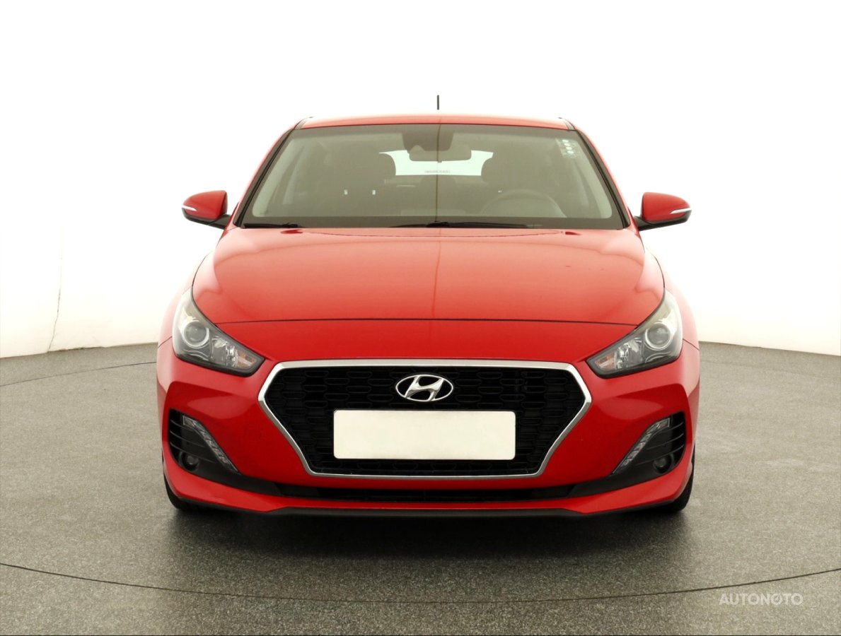 Hyundai i30 Fastback, 2019 - pohled č. 2