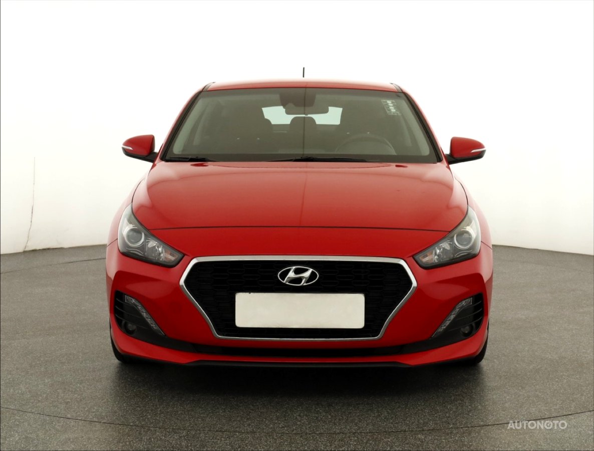 Hyundai i30 Fastback, 2018 - pohled č. 2