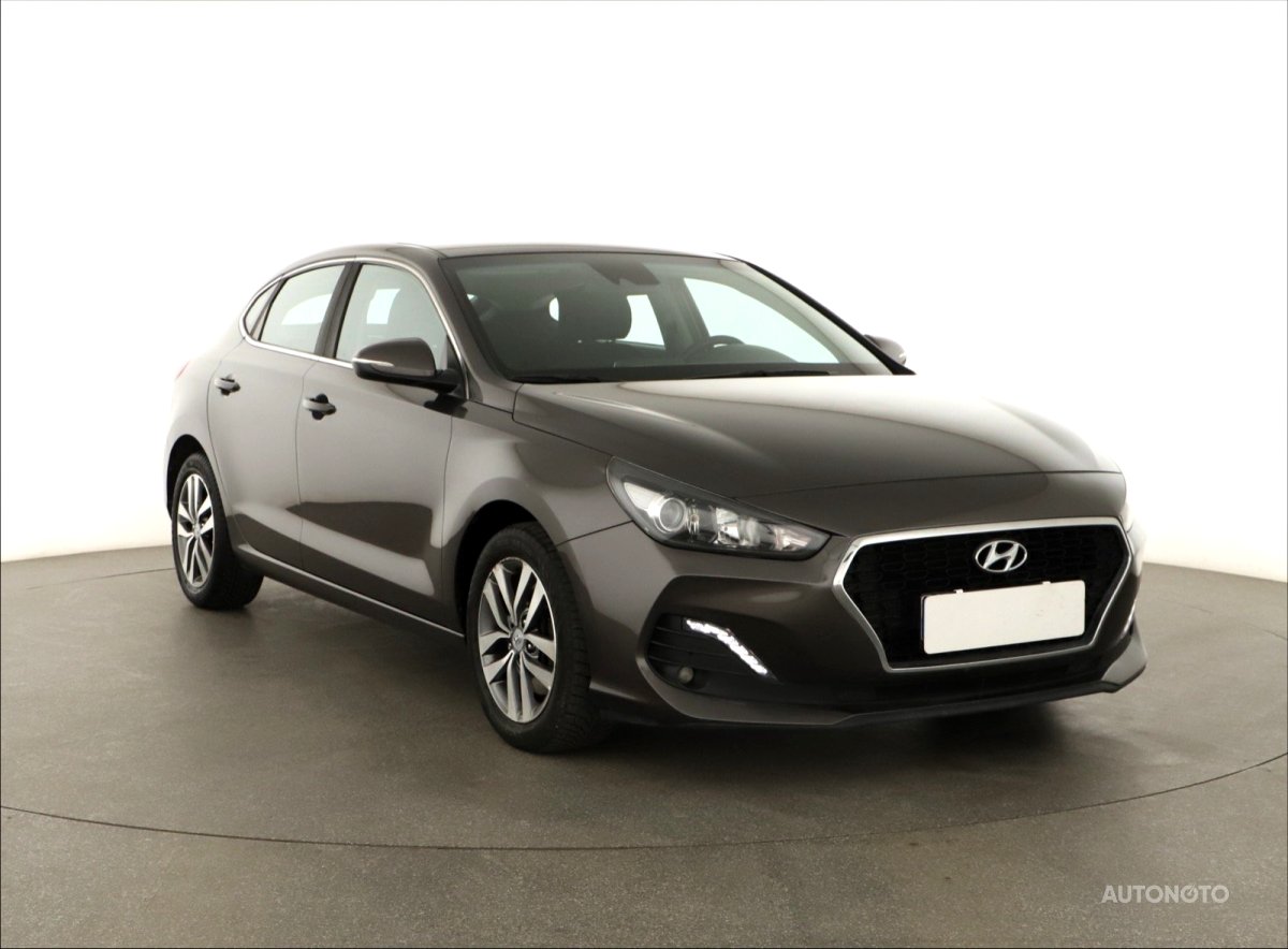 Hyundai i30 Fastback, 2018 - celkový pohled