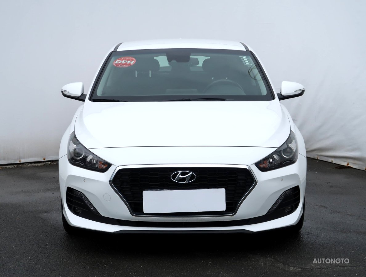 Hyundai i30 Fastback, 2019 - pohled č. 2