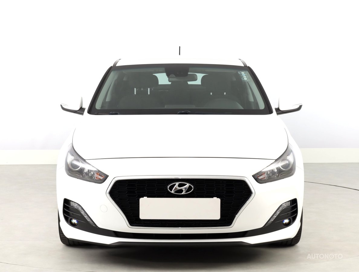 Hyundai i30 Fastback, 2018 - pohled č. 2