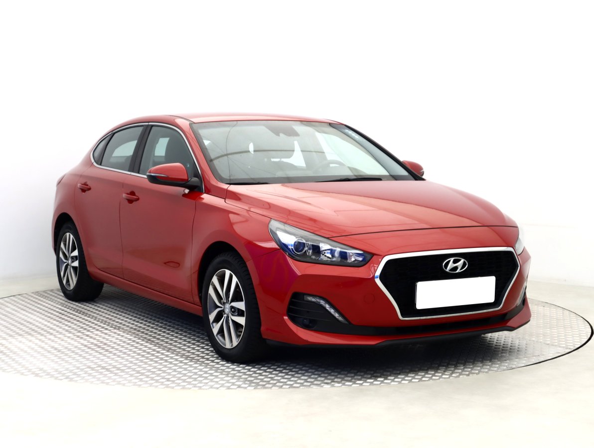 Hyundai i30 Fastback, 2020 - celkový pohled