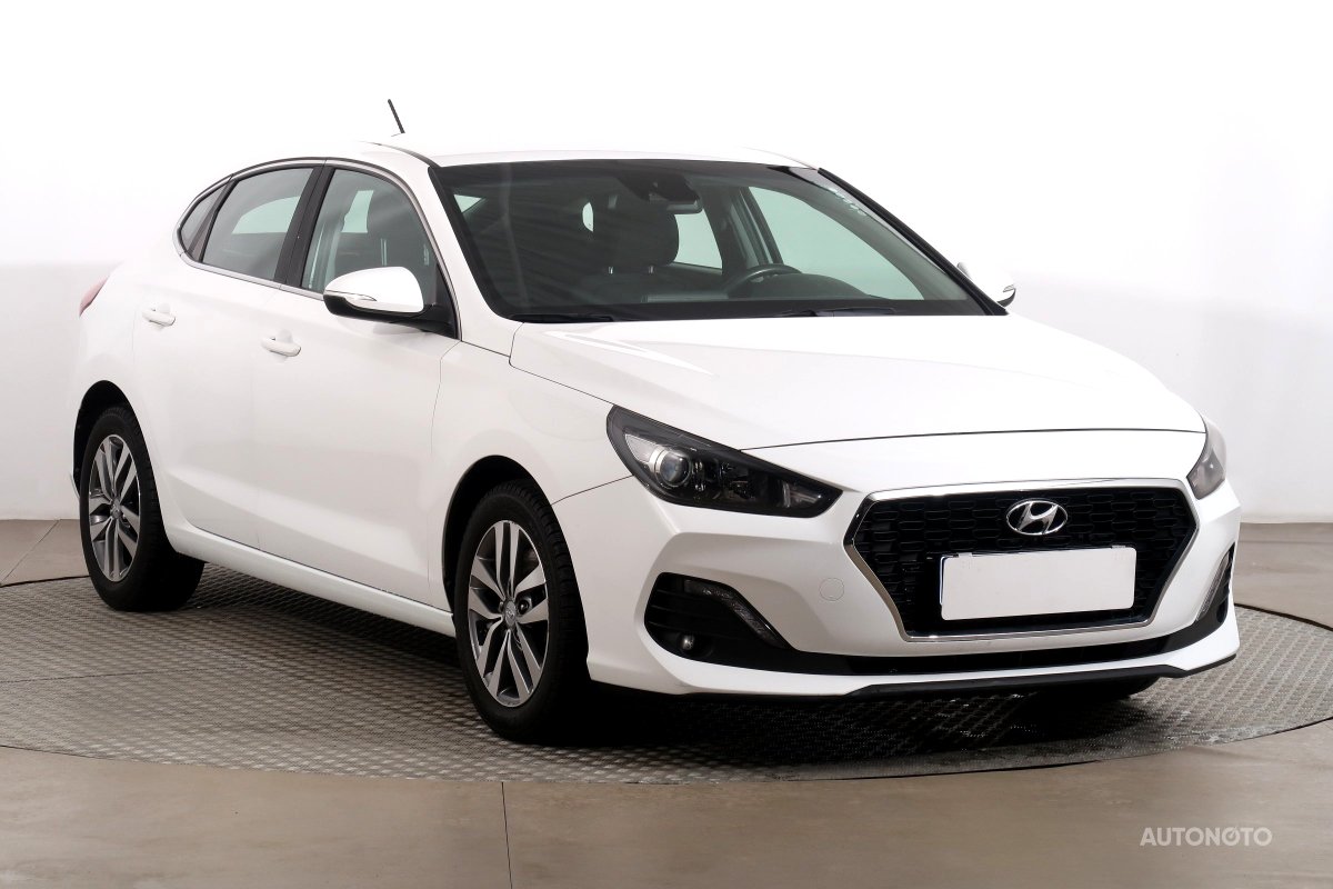 Hyundai i30 Fastback, 2018 - celkový pohled