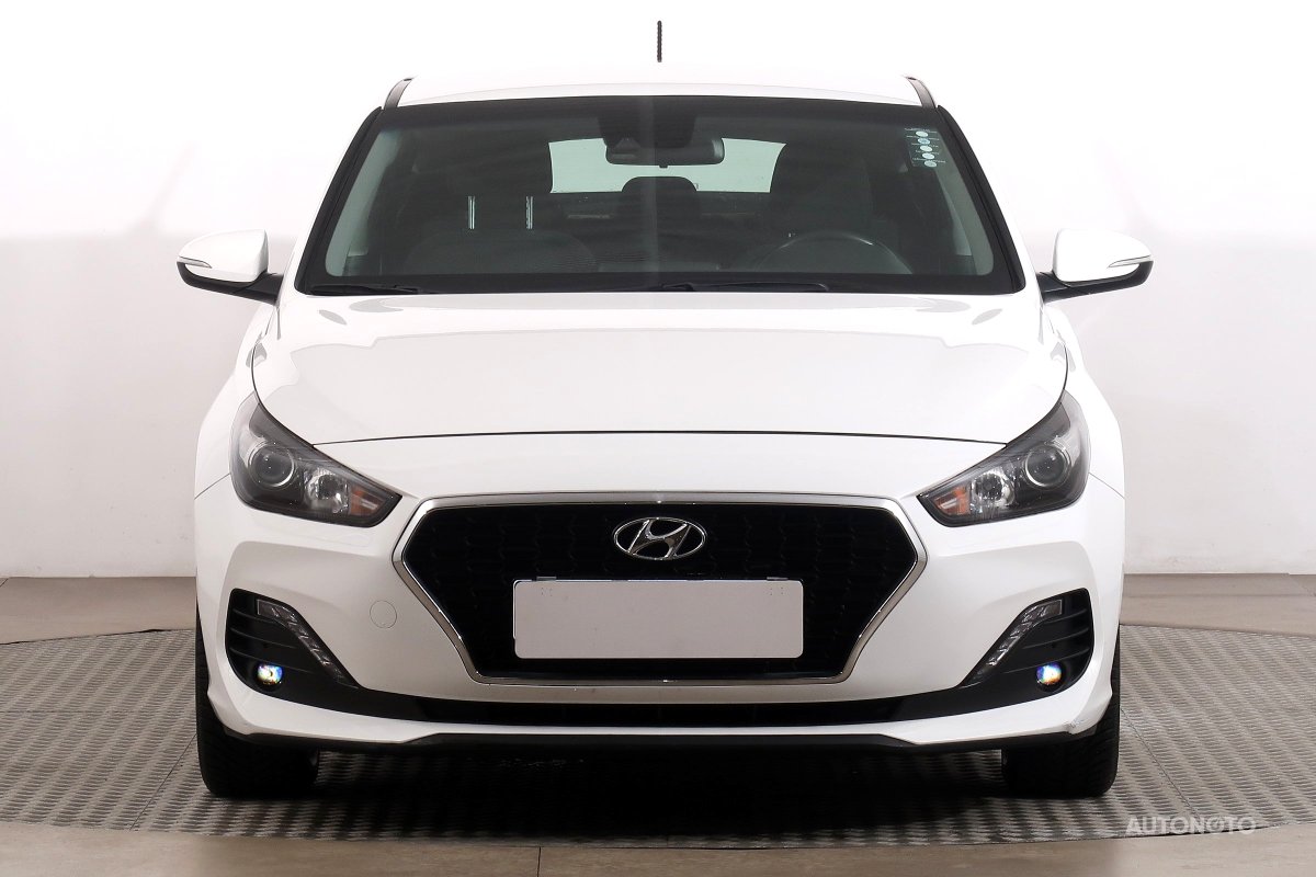 Hyundai i30 Fastback, 2018 - pohled č. 2