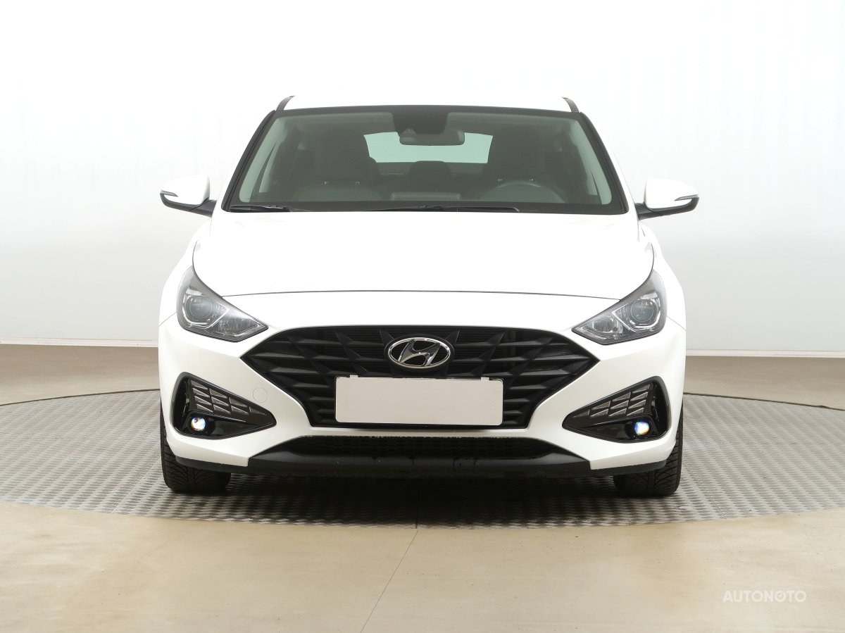 Hyundai i30 Fastback, 2022 - pohled č. 2