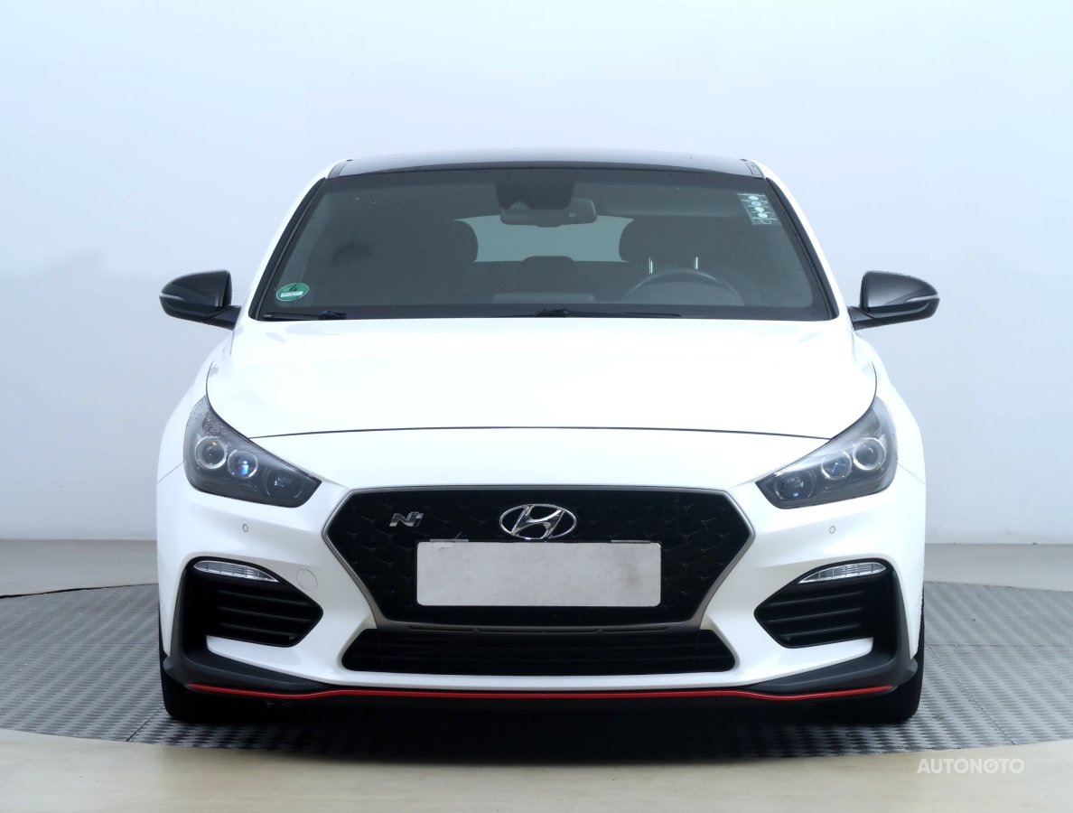 Hyundai i30 Fastback, 2019 - pohled č. 2