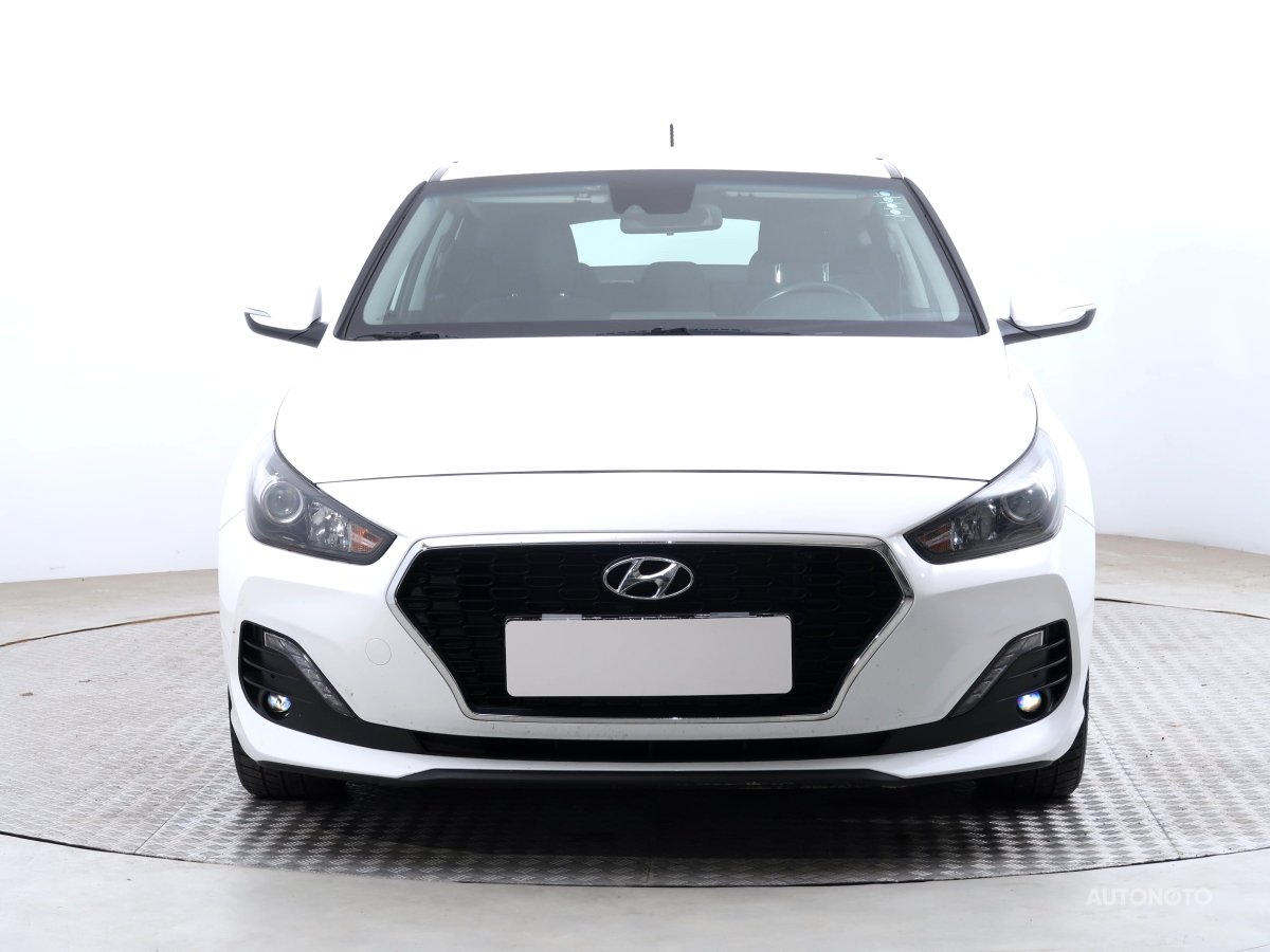 Hyundai i30 Fastback, 2019 - pohled č. 2