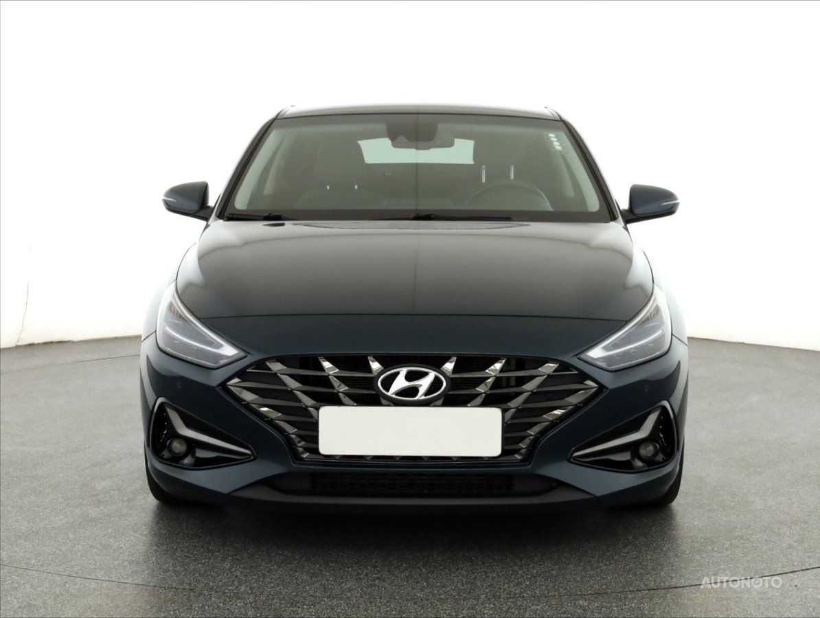 Hyundai i30 Fastback, 2021 - pohled č. 2