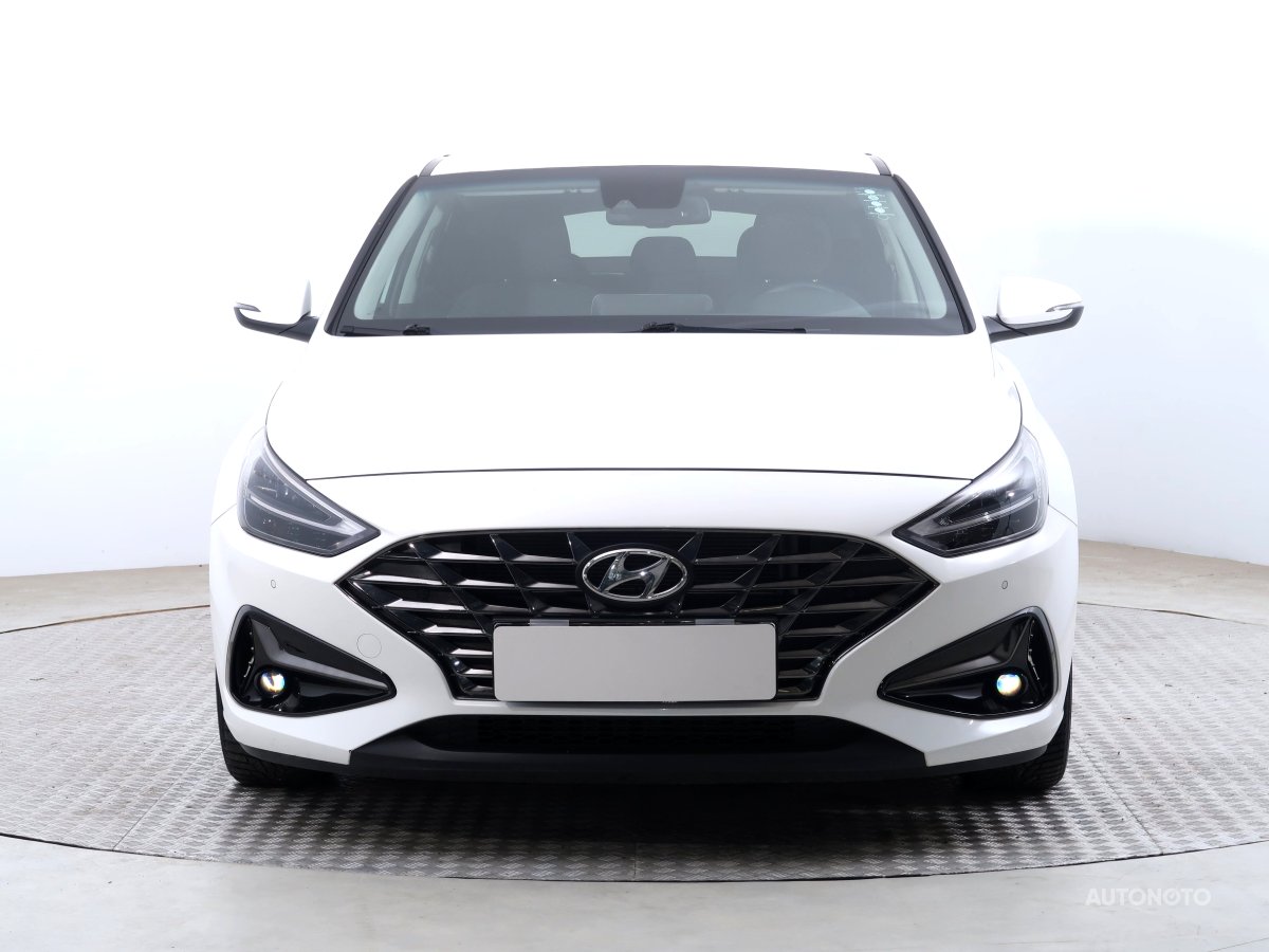 Hyundai i30 Fastback, 2021 - pohled č. 2