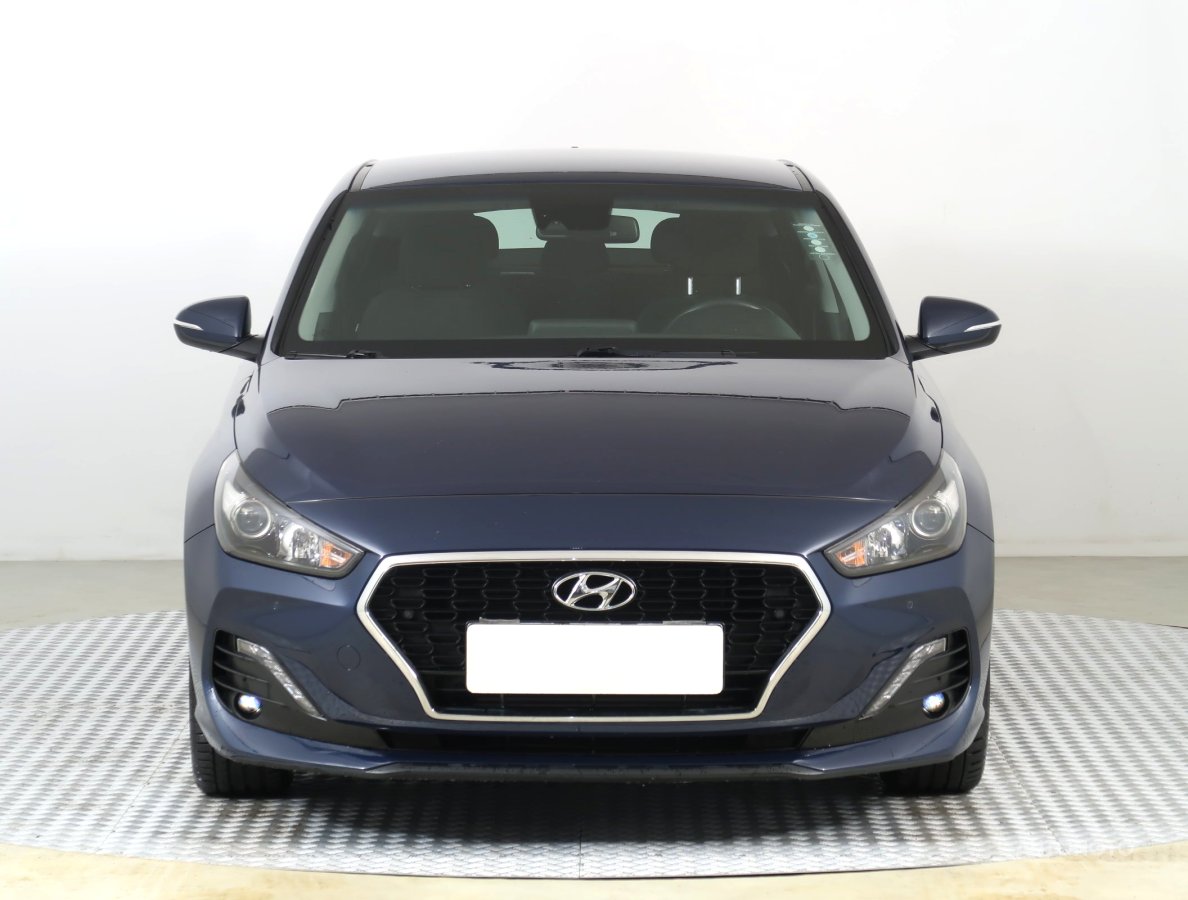Hyundai i30 Fastback, 2019 - pohled č. 2