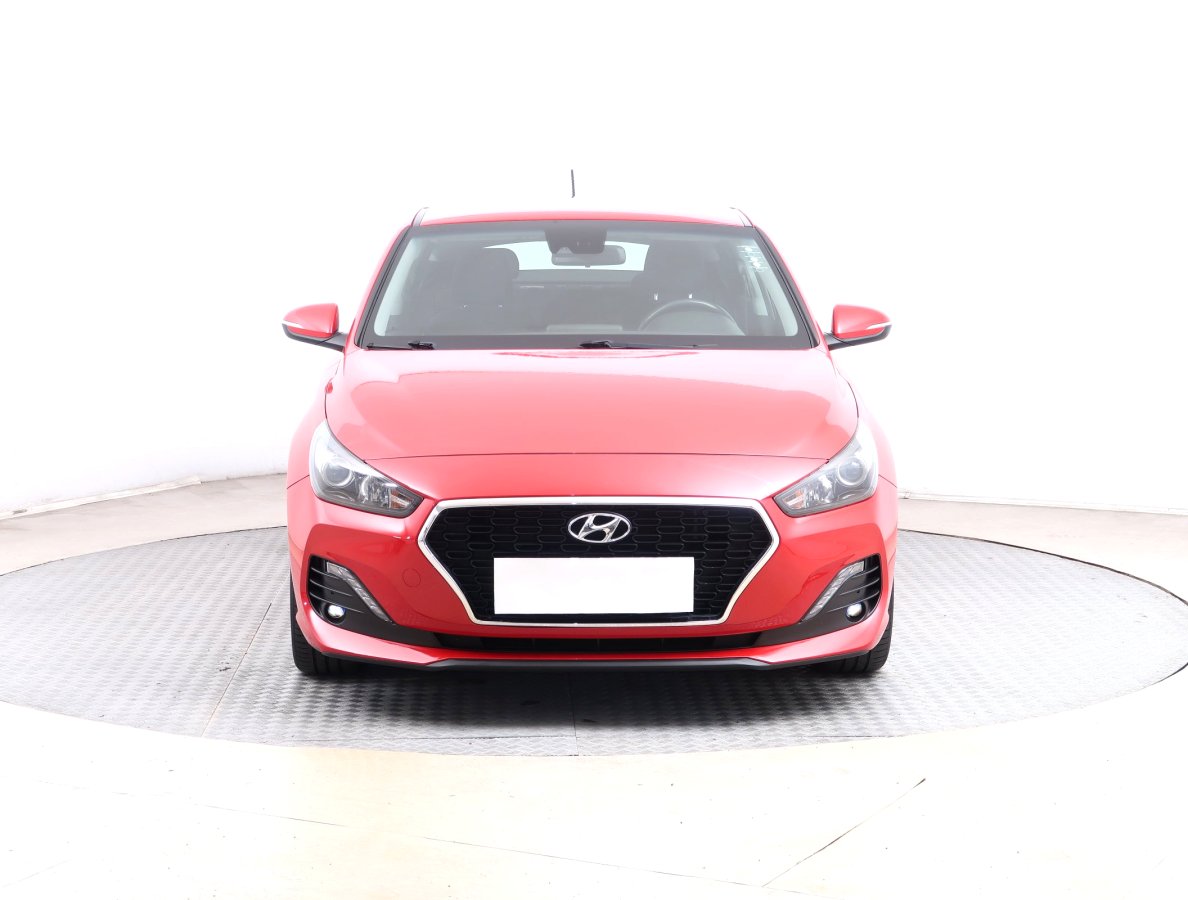 Hyundai i30 Fastback, 2019 - pohled č. 2