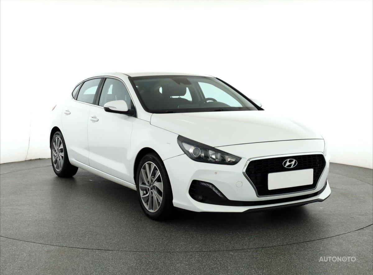 Hyundai i30 Fastback, 2018 - celkový pohled