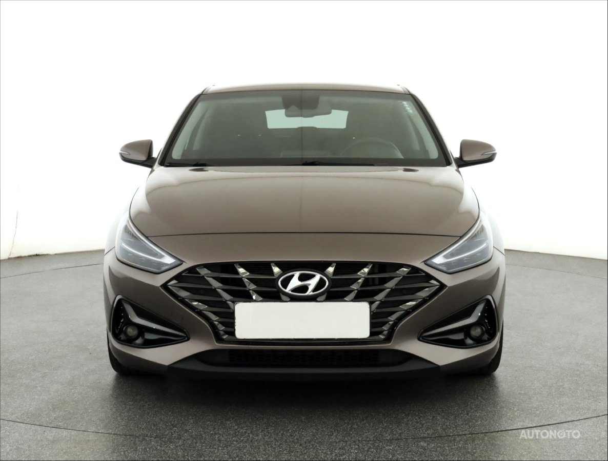 Hyundai i30 Fastback, 2021 - pohled č. 2