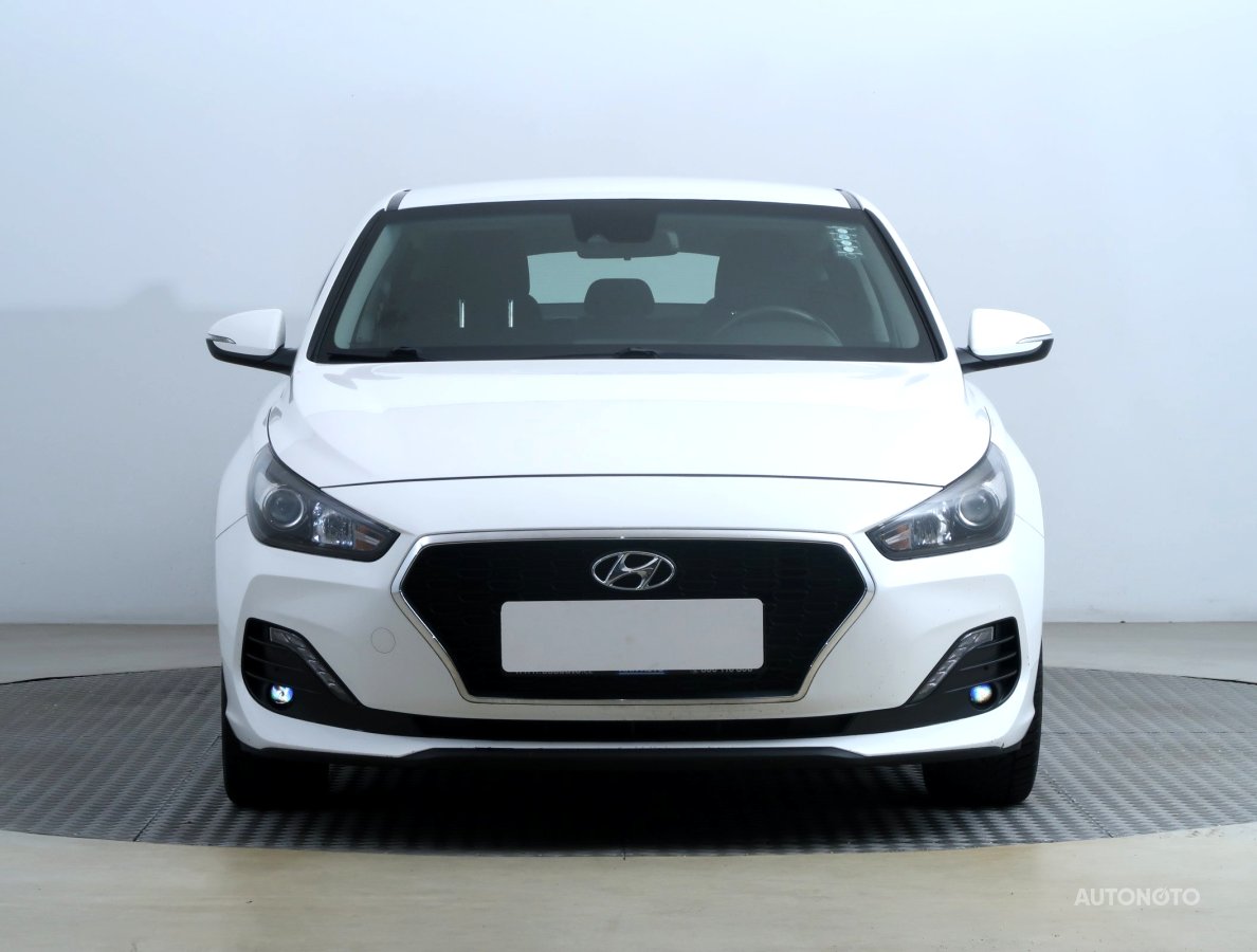 Hyundai i30 Fastback, 2018 - pohled č. 2