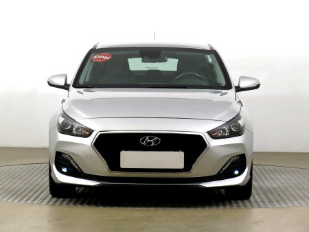Hyundai i30 Fastback, 2018 - pohled č. 2