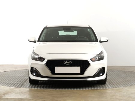 Hyundai i30 Fastback, 2018 - pohled č. 2