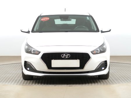 Hyundai i30 Fastback, 2019 - pohled č. 2