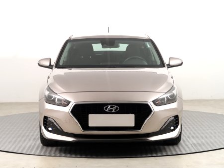Hyundai i30 Fastback, 2018 - pohled č. 2