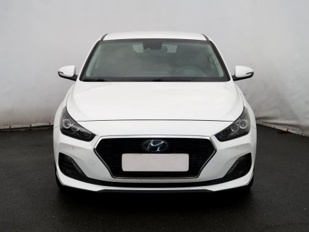 Hyundai i30 Fastback, 2020 - pohled č. 2