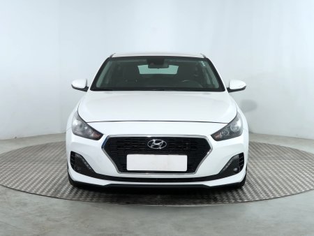 Hyundai i30 Fastback, 2018 - pohled č. 2