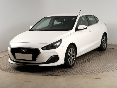 Hyundai i30 Fastback, 2019 - pohled č. 2