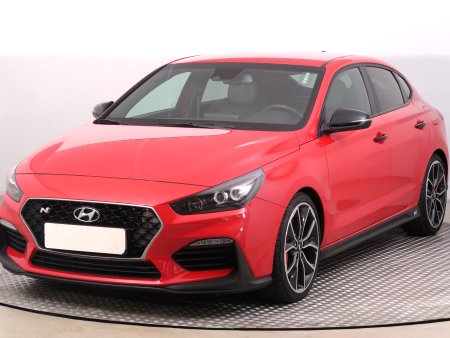 Hyundai i30 Fastback, 2020 - pohled č. 3