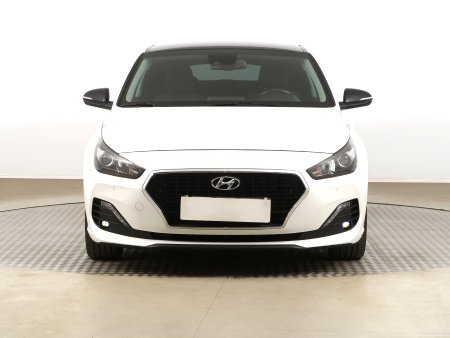 Hyundai i30 Fastback, 2018 - pohled č. 2