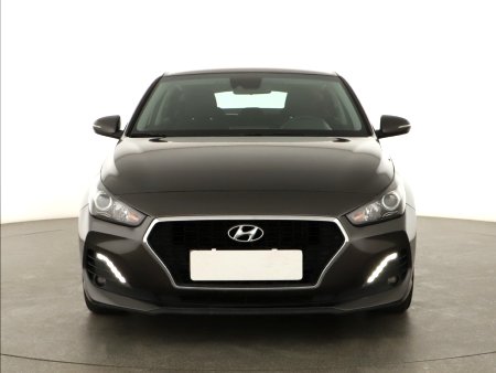 Hyundai i30 Fastback, 2018 - pohled č. 2