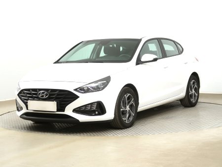 Hyundai i30 Fastback, 2023 - pohled č. 3