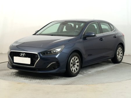 Hyundai i30 Fastback, 2019 - pohled č. 3
