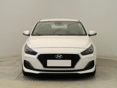 Hyundai i30 Fastback, 2019 - pohled č. 2