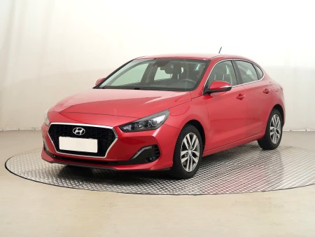 Hyundai i30 Fastback, 2018 - pohled č. 3