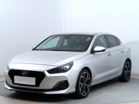 Hyundai i30 Fastback, 2018 - pohled č. 3