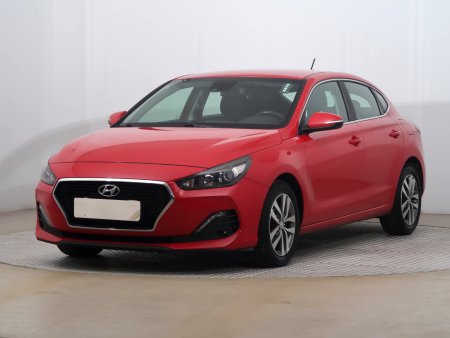 Hyundai i30 Fastback, 2018 - pohled č. 3