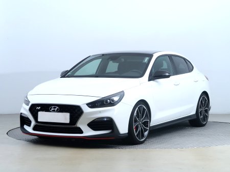 Hyundai i30 Fastback, 2019 - pohled č. 3