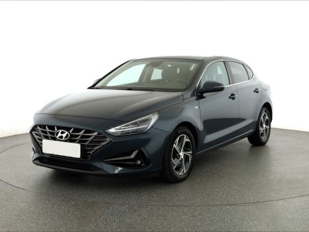 Hyundai i30 Fastback, 2021 - pohled č. 3