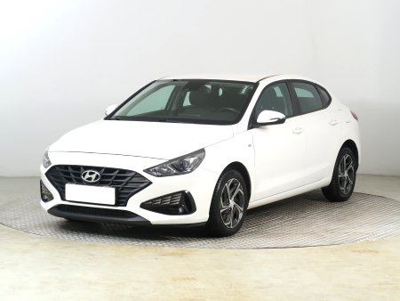 Hyundai i30 Fastback, 2021 - pohled č. 3