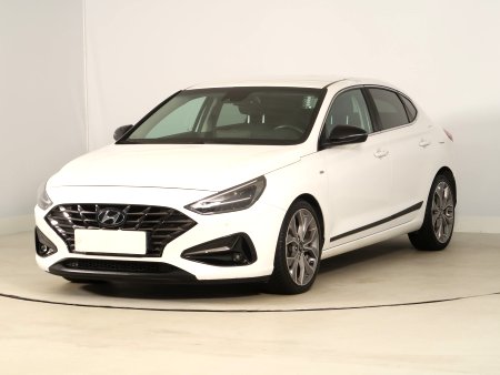 Hyundai i30 Fastback, 2021 - pohled č. 3